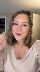 Cindy Arsenault's Instagram, Twitter & Facebook