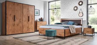 You'll love this stunning loft located on the corner of jones street and barnard. Loft Bett Holz Designer Betten Polster Leder Textil Stoff Hote 140 160 180 X 200 Www Jvmoebel De La Design Chesterfield Mobel Ledersofa Sofa