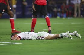 Realizó un jugadón que de haber terminado en gol era meritorio de premio puskás. Mexico S Hirving Lozano Neck To Miss Rest Of Gold Cup