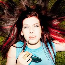 Kaitlin Sweet's Instagram, Twitter & Facebook