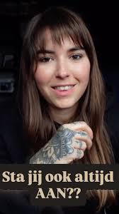 We zijn zo gewend aan “altijd aan staan” dat we niet eens meer doorhebben  hoe moe we eigenlijk zijn., Tot je stopt.., En dan voel je alles., De  spanning, de vermoeidheid, die druk op je borst… en ...