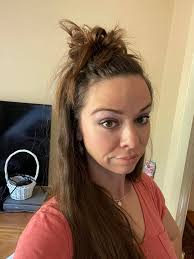 First time watching this season. “Got a little knot here.”😂