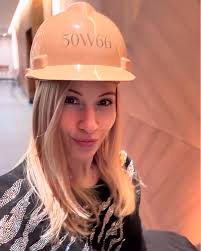 Elena Ash (@elena.ash.nyc) • Instagram photos and videos