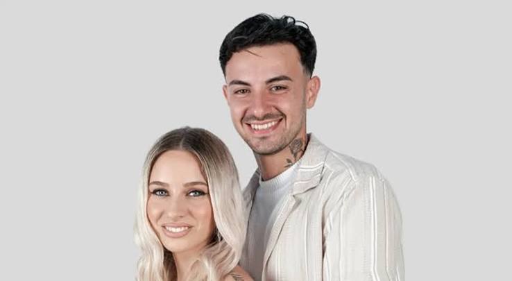 Soraya e Cristian al capolinea, chi è la coppia di Temptation Island: la crisi, la maschera di Spiderman e la sagra del carciofo
