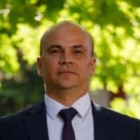 400+ perfiles de «Bolohan»