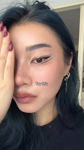 Meet the Amaterasu Beauty Liquid Eyeliner, a game-changer that helps you  define your look in just one stroke! ⁠✨💋🪞⁠ ⁠ Sara Au Yeong, makeup artist  and founder, created this liner to withstand