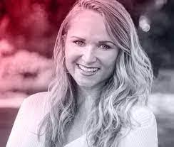 Polly Bechtold's Instagram, Twitter & Facebook