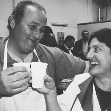 Un 15 de diciembre pero hace 20 años atrás, Oscar y Alicia emprendían una  aventura, por eso hoy estamos de festejo... 🎉¡¡20 AÑOS DE PASTAS LOS  NONNOS!!🎉 Felices de haber llegado hasta