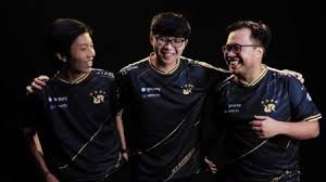Rrq hoshi vs evos legends game 1 mpl id s6 week 1 day 2 | evos vs rrq esportstv. Mpl Id S5 Grand Final Rrq Hoshi Defeat Defending Champs Evos Legends
