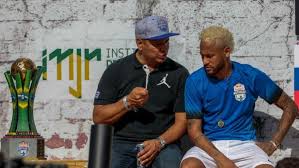 Yohann ndoye brouard (born 29 november 2000) is a french swimmer. Neymar Est Enfin De Retour A L Entrainement Du Psg Alors Que Les Supporters Lui En Veulent