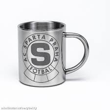 Rudý dres, bílé trenky a černé stulpny. Innere Kondensator Vice Hrnek Ac Sparta Fur Mich Tunnel Vene