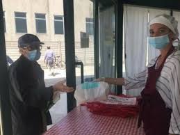 Nella seconda metà del '900 la banca ha esteso il suo raggio d'azione espandendosi in tutta la lombardia e acquisendo altri istituti, fino ad entrare nel 2007 nel gruppo ubi banca. Dopo L Emergenza Covid Riapre La Mensa Sociale Gestita Dai Volontari De La Quercia Di Mamre Bergamonews