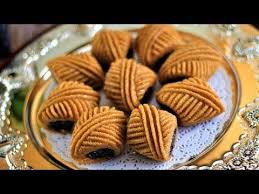 696 Makrout مقروط المقلة يذوب في الفم أسرار نجاح المقروط مقروض طري و مرمل Youtube Party Desserts Cake Recipes Food