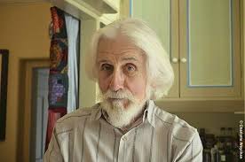 National Trust snubs Sir Roy Strong and turns down his garden. Will The  Laskett be lost to the nation forever?