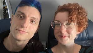 Sara Luttrell's Instagram, Twitter & Facebook