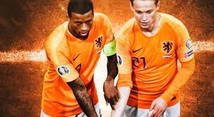 Wijnaldum y de jong son viral en redes por festejo en holanda. Wijnaldum E De Jong Dall Olanda Un Gol Al Razzismo Il Mattino It