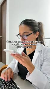 📲 ¿Quieres agendar tu cita conmigo desde Instagram? ¡Es muy fácil! Hola,  soy la Dra. Yenny Quiroga, coloproctóloga, y en este video te muestro paso  a paso cómo hacerlo: 1️⃣ Entra a