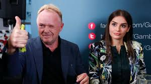 Vi tar en prat om forskjellen på fotball og politikk og hvorfor han egentlig heier på. Per Sandberg To Promifarm Adressa No