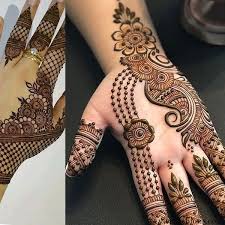 A creative designer with a passion for minimalism, editorial design and lifestyle brands. Latest Indian Mehndi Designs For Girls Wedding In 2020