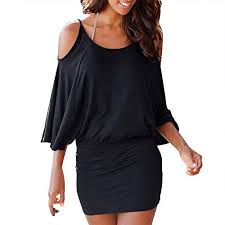 Jouez sur les accessoires avec une montre, une ceinture ou. Epingle Sur Robes Courtes