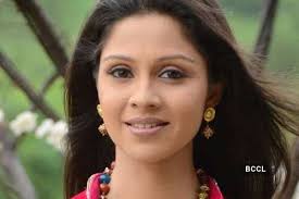 TV's hottest moms who make heads turn