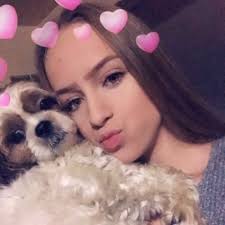 Britney Scott (@_britneyscott)