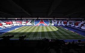 Pour son premier match de l'année 2020 au parc des princes, le psg a pu compter sur le soutien du public et de nombreux vip présents en tribunes. Gkzxhkhnjjck1m