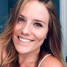 Courtney Sellars's Instagram, Twitter & Facebook