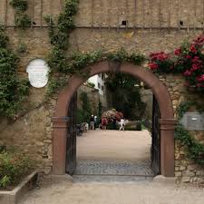 Eltville Am Rhein Komoot Fahrrad Wander App Romanesque Germany Sidewalk