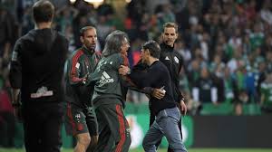 Browse 1,425 mueller wohlfahrt stock photos and images available, or start a new search to explore more stock photos and images. Fc Bayern Niko Kovac Dementiert Streit Mit Muller Wohlfahrt Goal Com