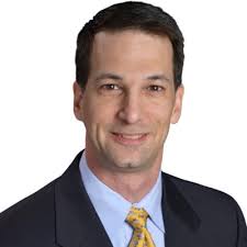 Their generosity shaped the Goolsby Leadership Academy. Their values shaped  generations of students. Now, John and Judy Goolsby are being honored with  an induction into the UTA College of Business…