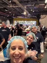 Penelope Huff's Instagram, Twitter & Facebook