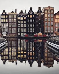 Facades At Damrak In Amsterdam Victoria Hotel Amsterdam Amsterdam Hotel Amsterdam Red Light District