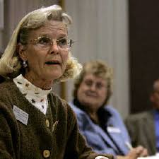 Kansas school board OKs challenges to evolution