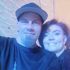 Late, great Snot frontman Lynn Strait was born