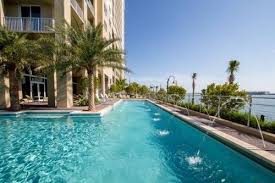 Mare Azur Miami Luxury Apartments By Grand Bay Miami Florida Opposite Miami Beach And Nestled Beside Biscayne Bay Mare Azur M Florida Hotels Grand Bay Hotel