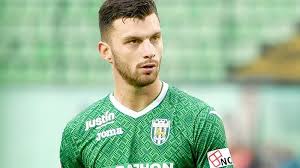 In his work as a journalist, tim hall has written for the guardian, the daily telegraph and various magazines. Football Tim Hall Avoir 23 Ans En Confinement Le Quotidien