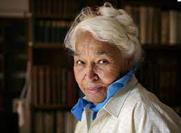 Nawal el saadawi ha ocupado los cargos de autor del consejo supremo de artes y ciencias sociales de el cairo ; Pioneering Egyptian Feminist Nawal El Saadawi Dies Aged 89 Egyptian Streets