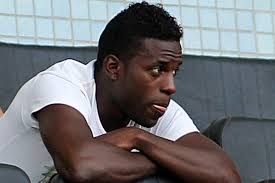 Silvestre manuel gonçalves varela is a portuguese professional footballer who plays for belenenses sad as a winger. Silvestre Varela Hairstyles Celebrity Haircuts