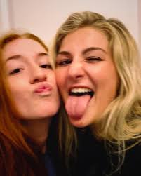 That poor kid thought it was a mermaids tail🤭🥴