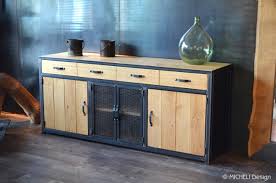 Une très belle penderie dans un style industriel et vintage. Buffet De Rangement Industriel 4 Tiroirs 4 Portes Esculape