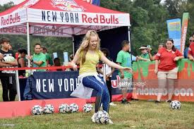 Nickelodeons 14th Annual Worldwide Day Of Play Photos And Premium High Res Pictures Nickelodeon School Of Rock Jade