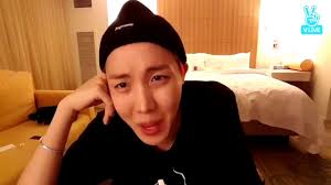 There are all the songs hobi played on his vlive, including the ones he only put on for a little. J Hope Cantando Pied Piper En V Live Directo Youtube