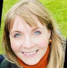 Dr Anna Hurley-Wallace