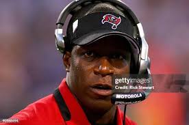 351 Ralph Morris Stock Photos, High-Res Pictures, and Images