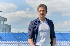 Daniel prodan iulian filipescu george ogăraru sorin ghionea dorin goian petre marin anghel iordănescu bölöni lászló gheorghe hagi iosif rotariu ilie dumitrescu basarab panduru constantin gâlcă mirel rădoi dorinel munteanu bănel nicoliță marius lăcătuş victor pițurcă adrian ilie ion vlădoiu claudiu răducanu nicolae dică adrian neaga valentin badea ' fehéroroszország vasili. GicÄ Popescu ReacÈie VehementÄ DupÄ Meciul Cu Sepsi N Ai Ce CÄuta La Nivel Inalt