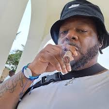 Shane Ream's Instagram, Twitter & Facebook