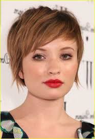A long, graduated bob is the perfect short haircut for women with heart shaped faces. 25 Pretty Short Haircuts For Chubby Round Face