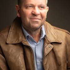 Renee Cummins (@LeslieReneeCummins) • Facebook