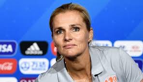 Sarina wiegman, the dutch coach who led the netherlands to victory in the uefa women's euro on home soil in 2017, spoke to the media for the first time today following her appointment last friday to. Fifa Nomineert Sarina Wiegman Opnieuw Voor Beste Coach Ter Wereld Linda Nl